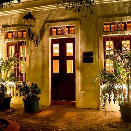 Honky Tonk Colonial Hotel Santo Domingo Exterior photo