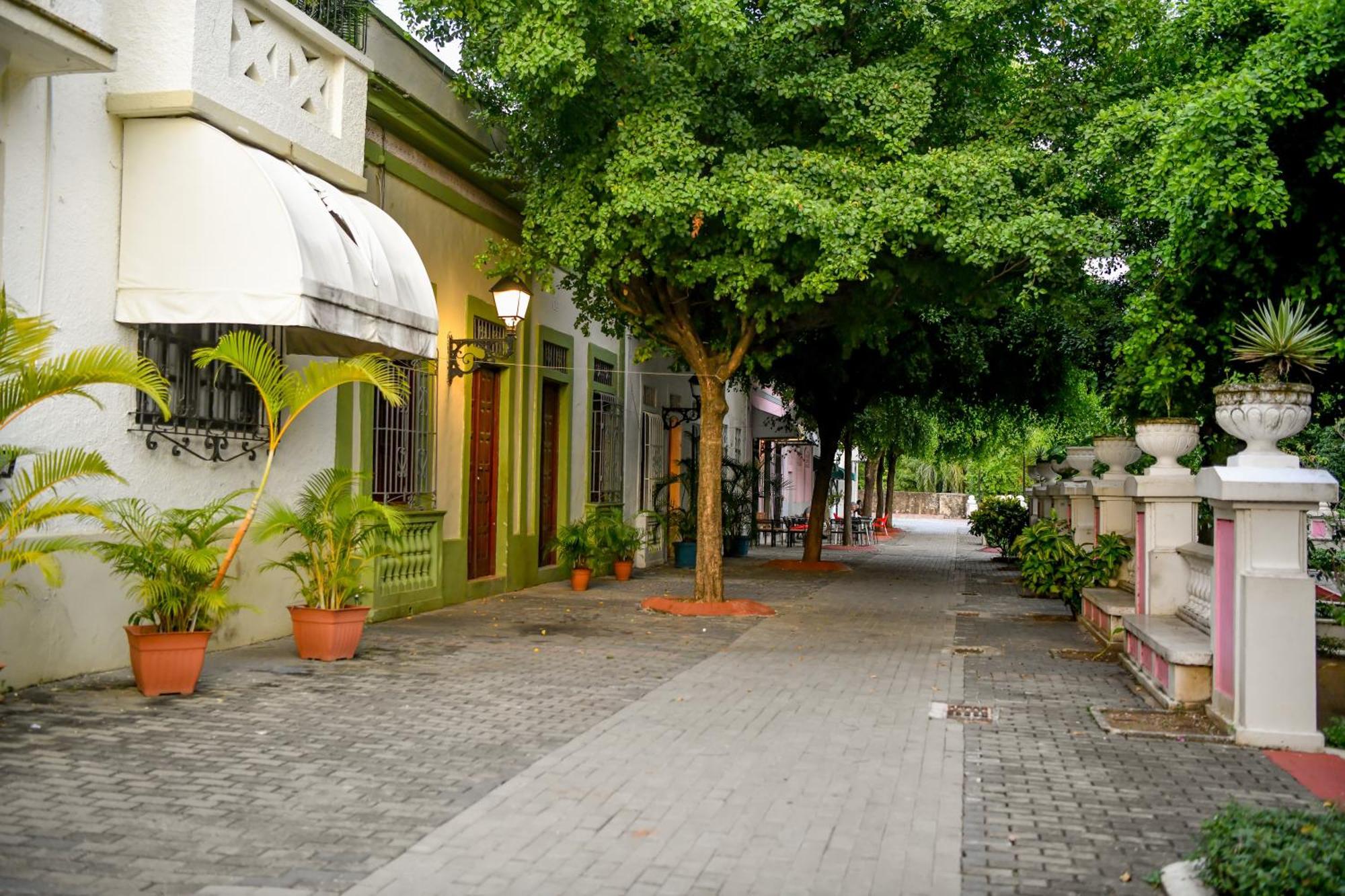 Honky Tonk Colonial Hotel Santo Domingo Exterior photo